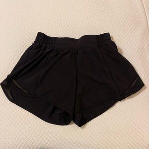 LULULEMON HOTTY HOT SHORTS • 4